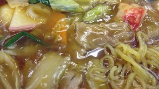 広東麺と杏仁豆腐