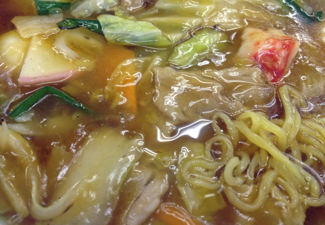 広東麺と杏仁豆腐