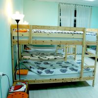 14人男女混合部屋の写真。