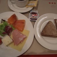 ボローニャの名産品モルタデッラ（ハム）が朝食にでます