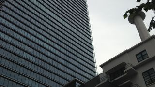 東京駅前の複合ビルです!!