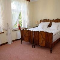 004 デラックスルーム Bugatti