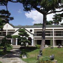 千葉市民ギャラリー・いなげ の前景