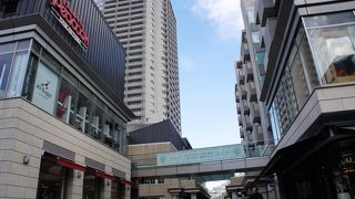 同潤会アパート跡のおしゃれな複合施設