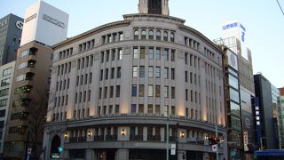 高級百貨店です