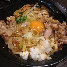 まぜそば650円。