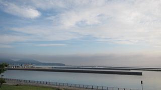 動かない大観覧車が目印です