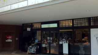 パンの種類が豊富　価格はやや高め