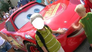 子どもたちも朝から晩遅くまで「ディズニー ハリウッドスタジオ」～オーランド～