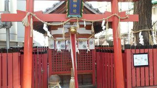 ユニークな歯の神社