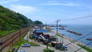 海の眺めがいい 海岸線沿い 桑川駅すぐ 「道の駅 笹川流れ」