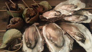 文字通り5坪しかないようだが、CPのよい店