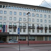 駅前に見えます