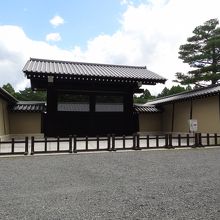 これが正門です。（でも参観はここからではありません）