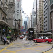 トラム（上環の徳輔道にて）