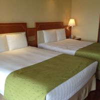 広々したベッド。