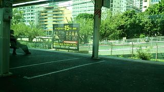 周辺で唯一漫画喫茶のある駅です。