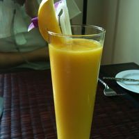 マンゴージュース。値段は忘れましたが、２杯目いきたくなります