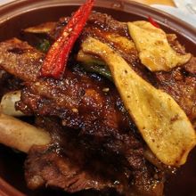 小でこのボリューム。切ってくれます。