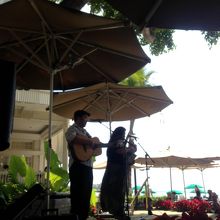 ハワイアンミュージックのライブも