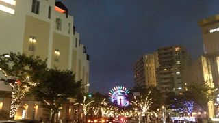 アンパンマンこどもミュージアムに続いています!!