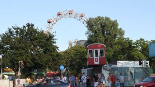 大人（シニア）も楽しめる観覧車。