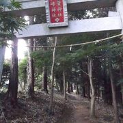 秋葉神社と三峯神社です