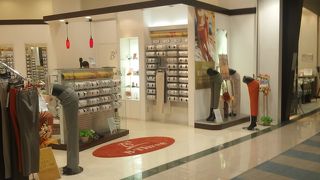 ストレッチパンツ専門店