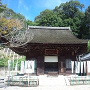 岩津城の山麓に創建された寺院