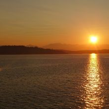 船上から見る夕日