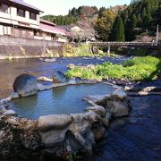 昼間入るのは勇気がいるが最高の露天風呂。