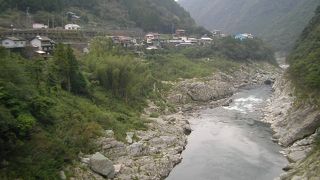 約8ｋｍにわたる溪谷