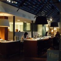 食堂(メインダイニング)