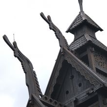 龍の木彫。バイキングの風土装飾