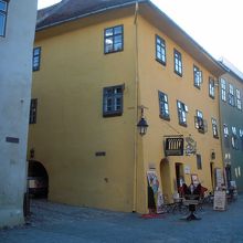 ヴラド・ドラクルの家、その息子ヴラド・ツェペシュの生家