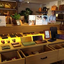 財布類もありました