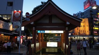 神社の建物のような姿をしていて、確かにほかにはないかもしれません
