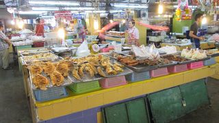 ソンバクホーイ市場