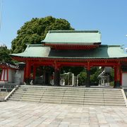 人車一体の祈願を行った最初の寺、成田山大阪別院明王院（なりたさんおおさかべついんみょうおういん）