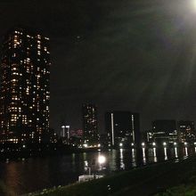 運河の夜景