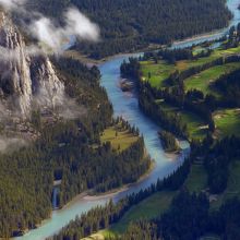 ボウ川　ラフティングで下る場所です。