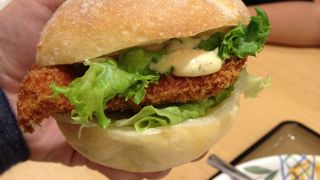 ブラックバスバーガー