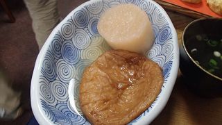 明石焼きをリーズナブルな価格で食べれることで有名ですが、意外に美味しいのが、このおでんですね