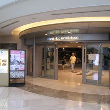 ホテルへ入ると…