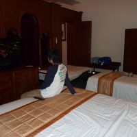 寝室　ダブルとシングルの部屋にエキストラベットを追加