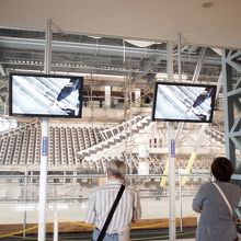 モニターでは詳しい説明が行われていました。