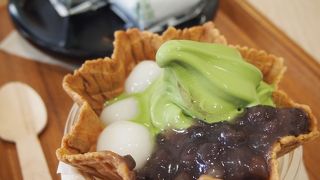 広島平和記念公園近くのオシャレな抹茶カフェ。