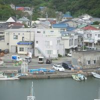 のどかな集落の中にあります。