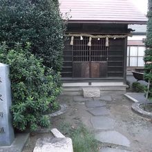 藤沢街道道標と閻魔堂