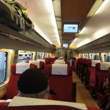 Turista Plusは1等と同じ１＋２の座席配列